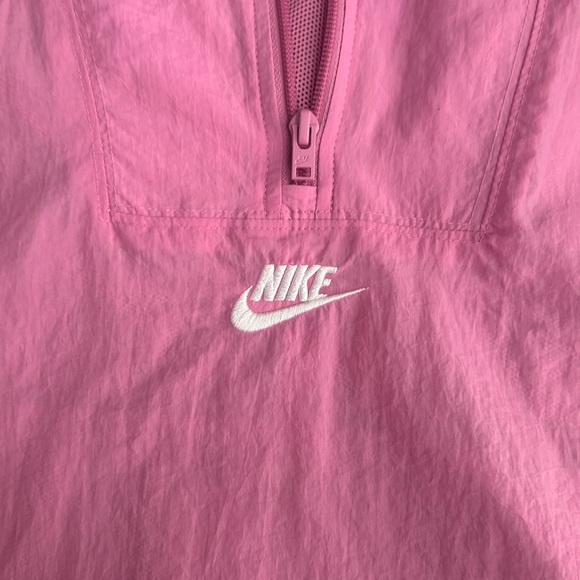 Nike Windbreaker - Picture 3 of 4
